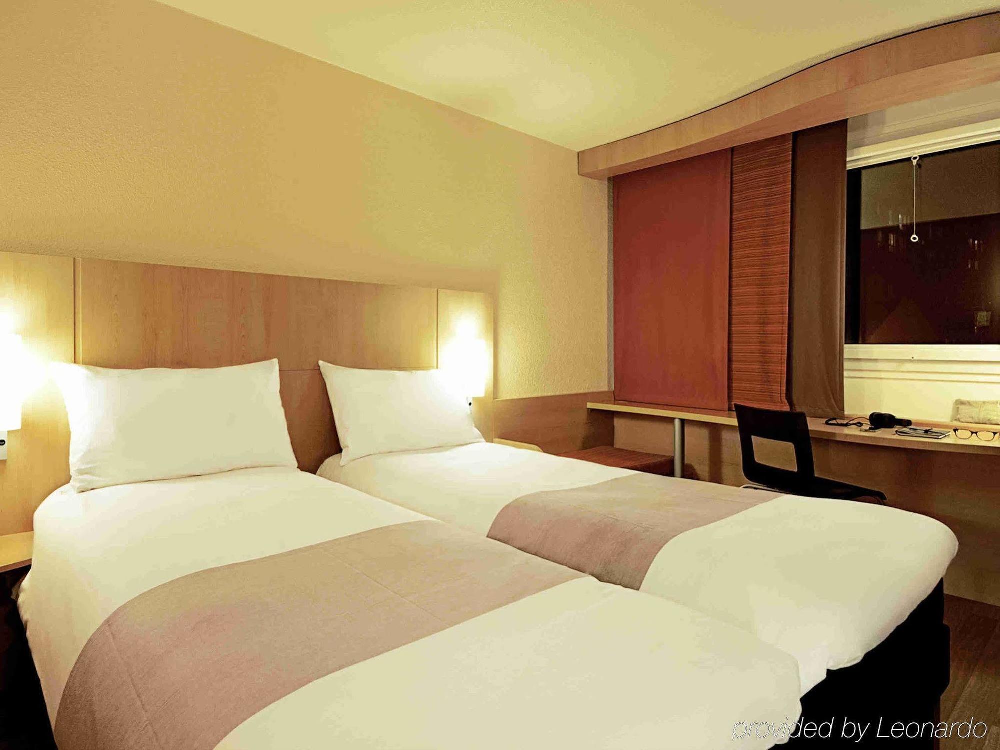 Ibis Creil Sur Oise Hotel Villers-Saint-Paul Exterior photo