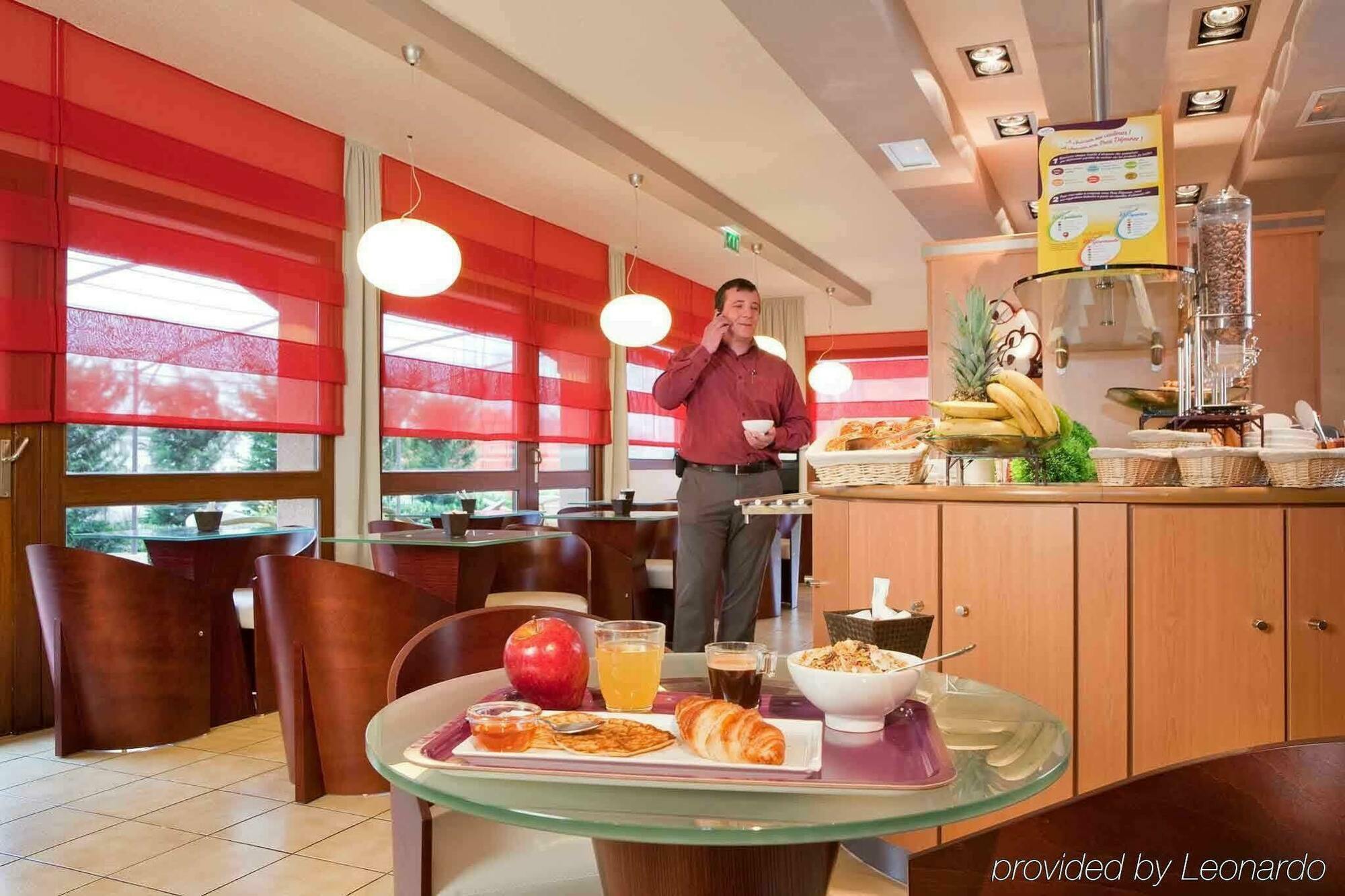 Ibis Creil Sur Oise Hotel Villers-Saint-Paul Exterior photo